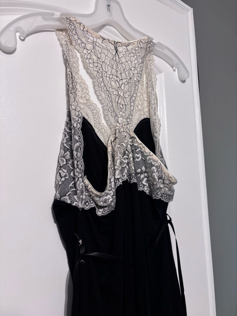 Adore Me Black and Ivory Lace Bodice Nightie Dress Size Large - Picture 9 of 13